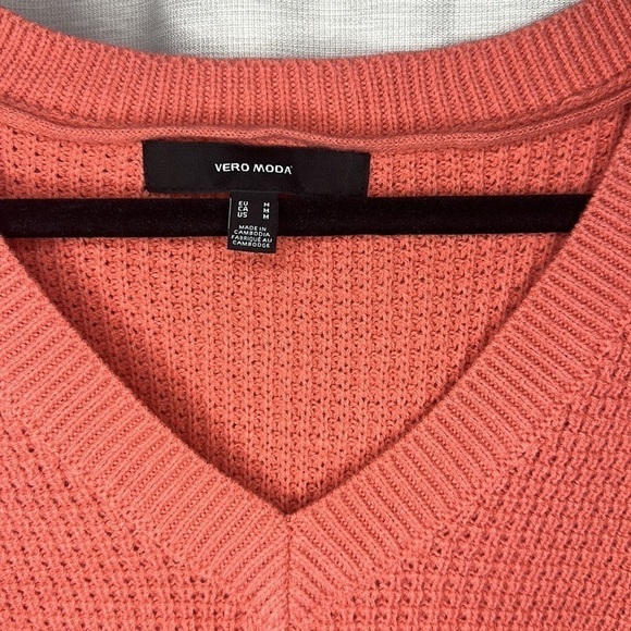 VERO MODA VNECK KNIT SWEATER SIZE - Picture 3 of 6